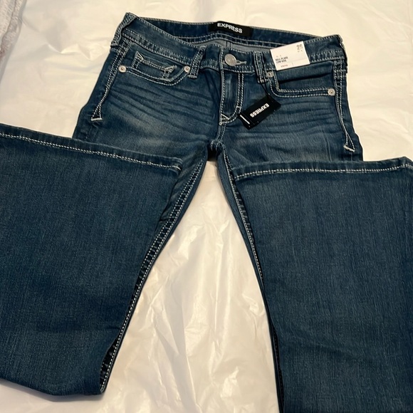 Express Bell Flare Low Rise 2Short! - Picture 1 of 5